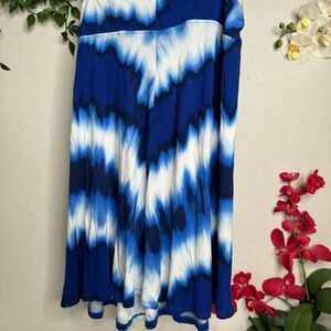 💙 Blue & white Skirt 💙